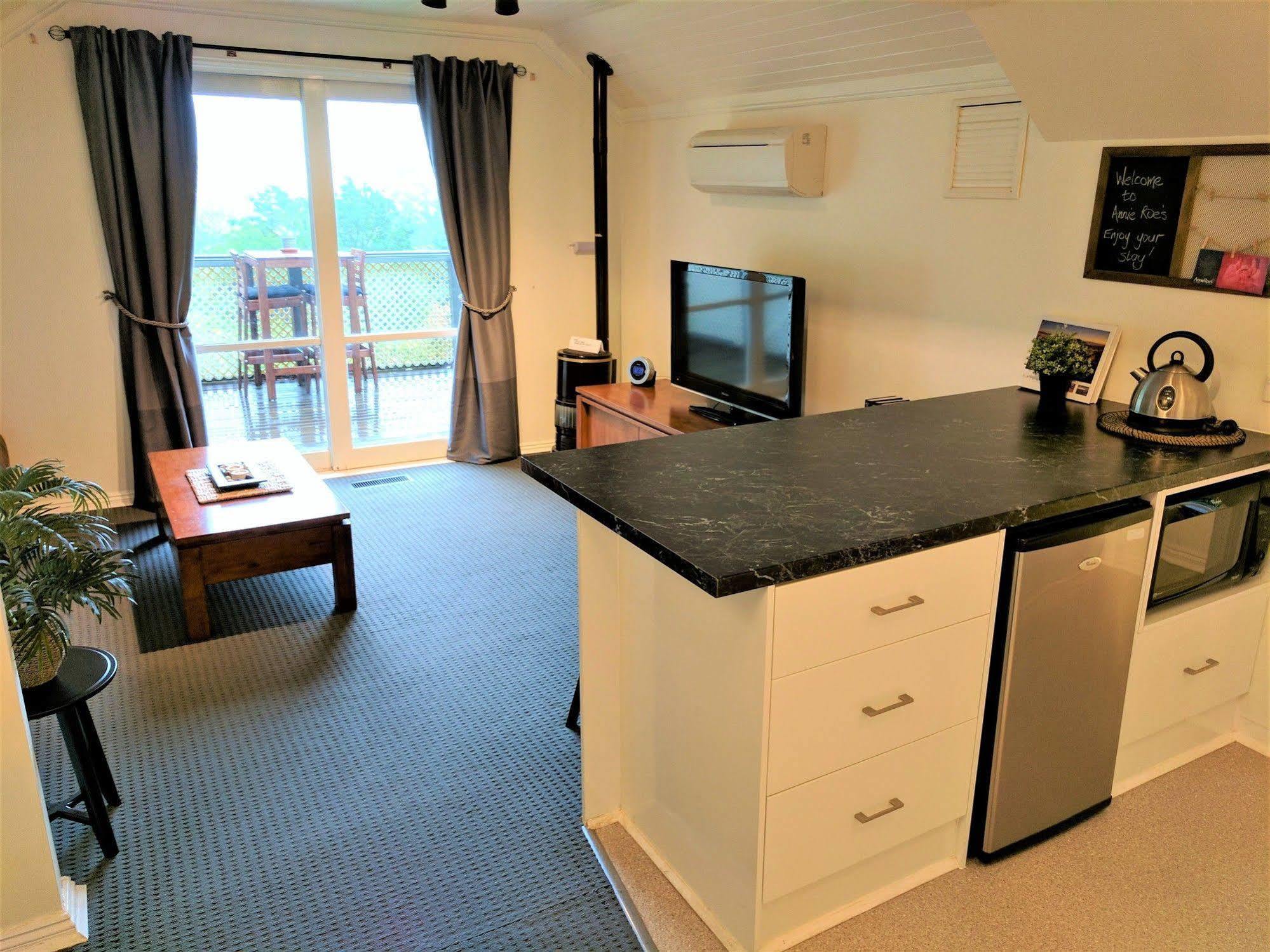 Annie Roes Luxury B&B Bend of Islands Zewnętrze zdjęcie